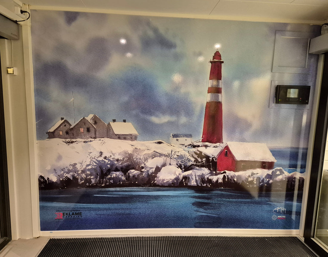 Kreativt samarbeid: kunsten til Anna Mikhailova hilser nå passasjerene til Mehamn