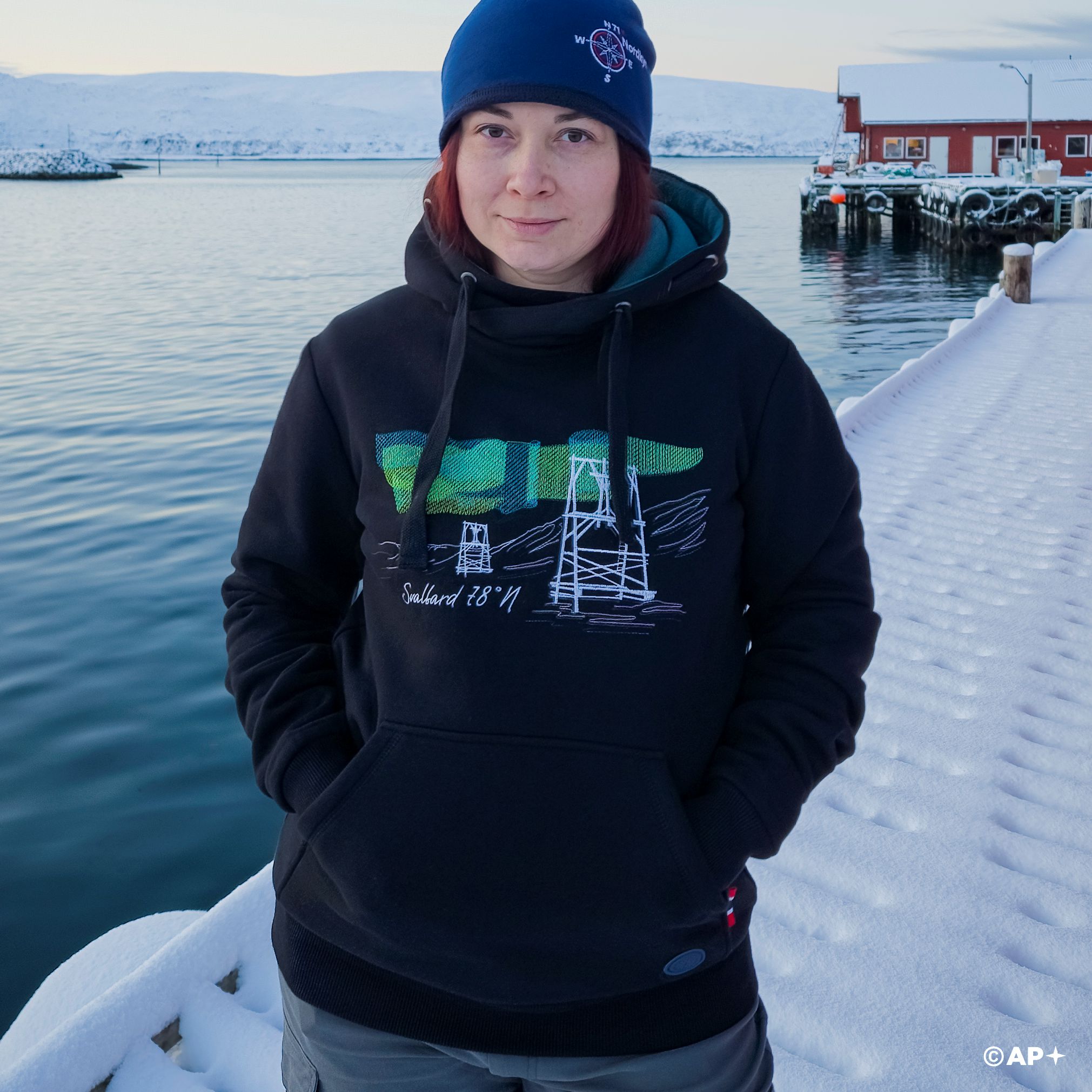 Svalbard Hoodie – Taubanen & Nordlys