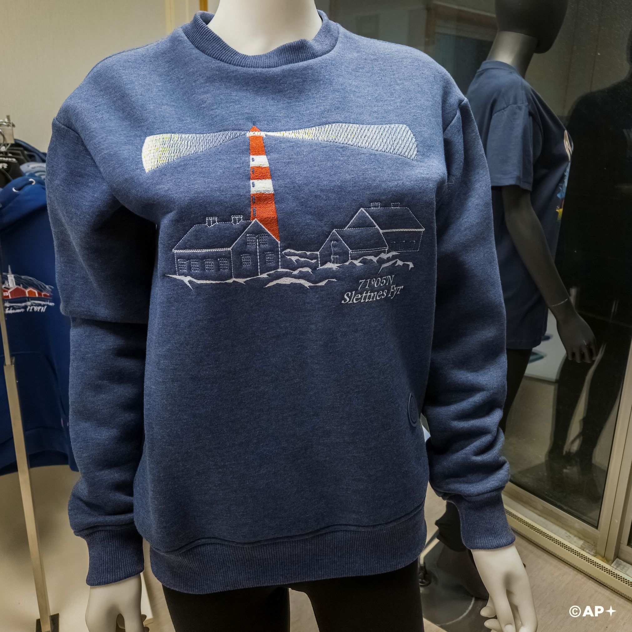 Slettnes Fyr Sweatshirt – Nordlig Norsk Kvalitet