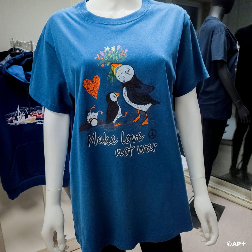 Make Love Not War Puffin T-Shirt