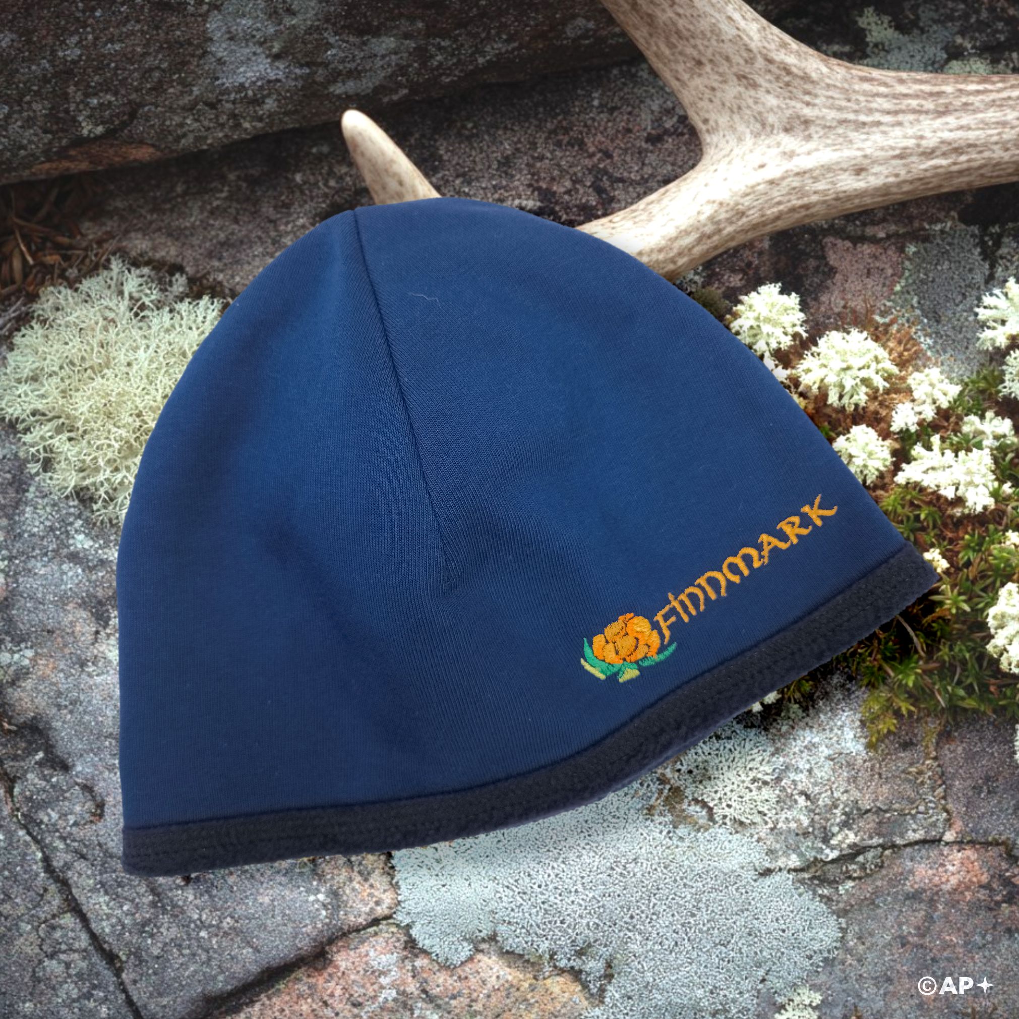 Finnmark Vinterlue – Moltebærbroderi