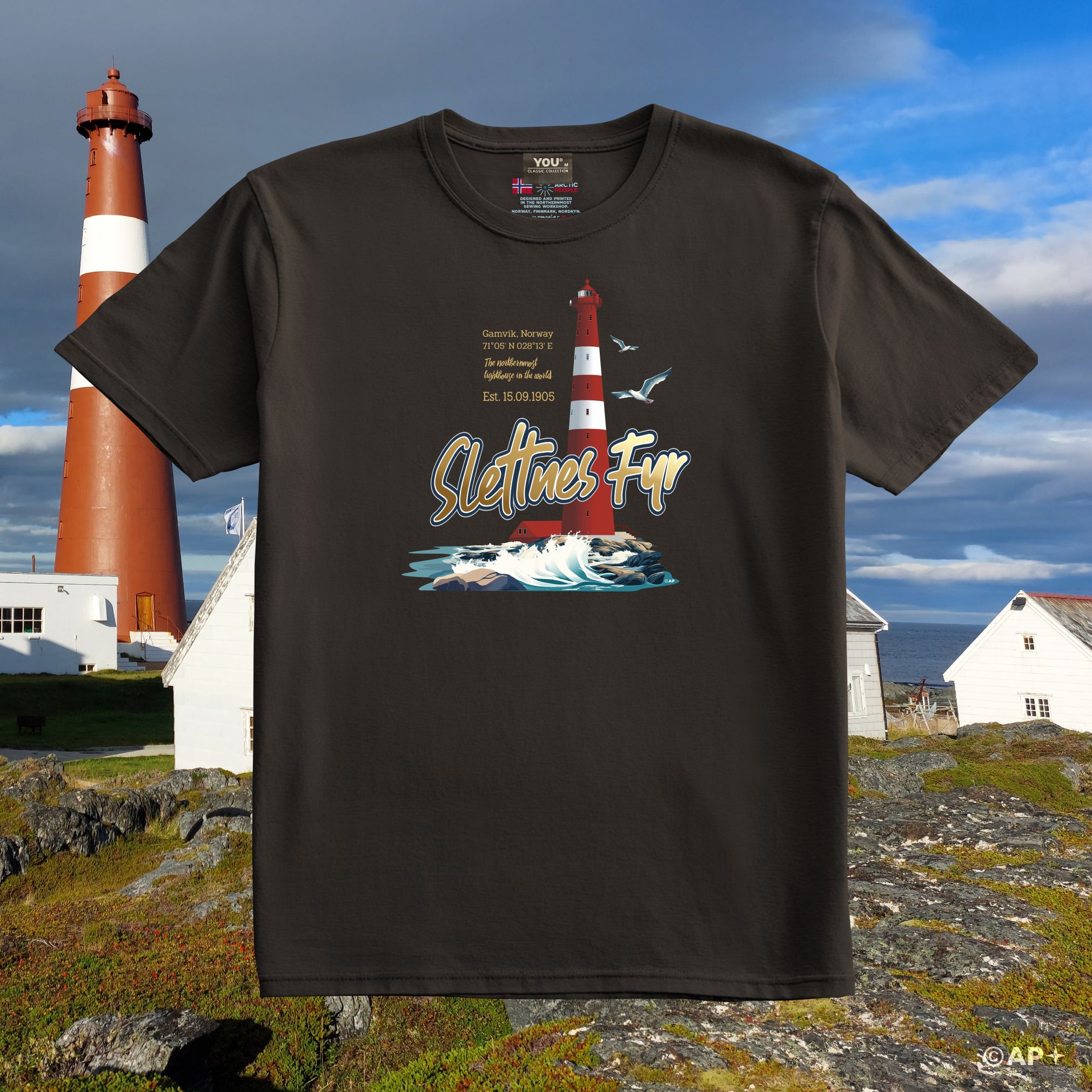 Slettnes Fyr T-skjorte – 71°05'N Nordkyn, Gamvik