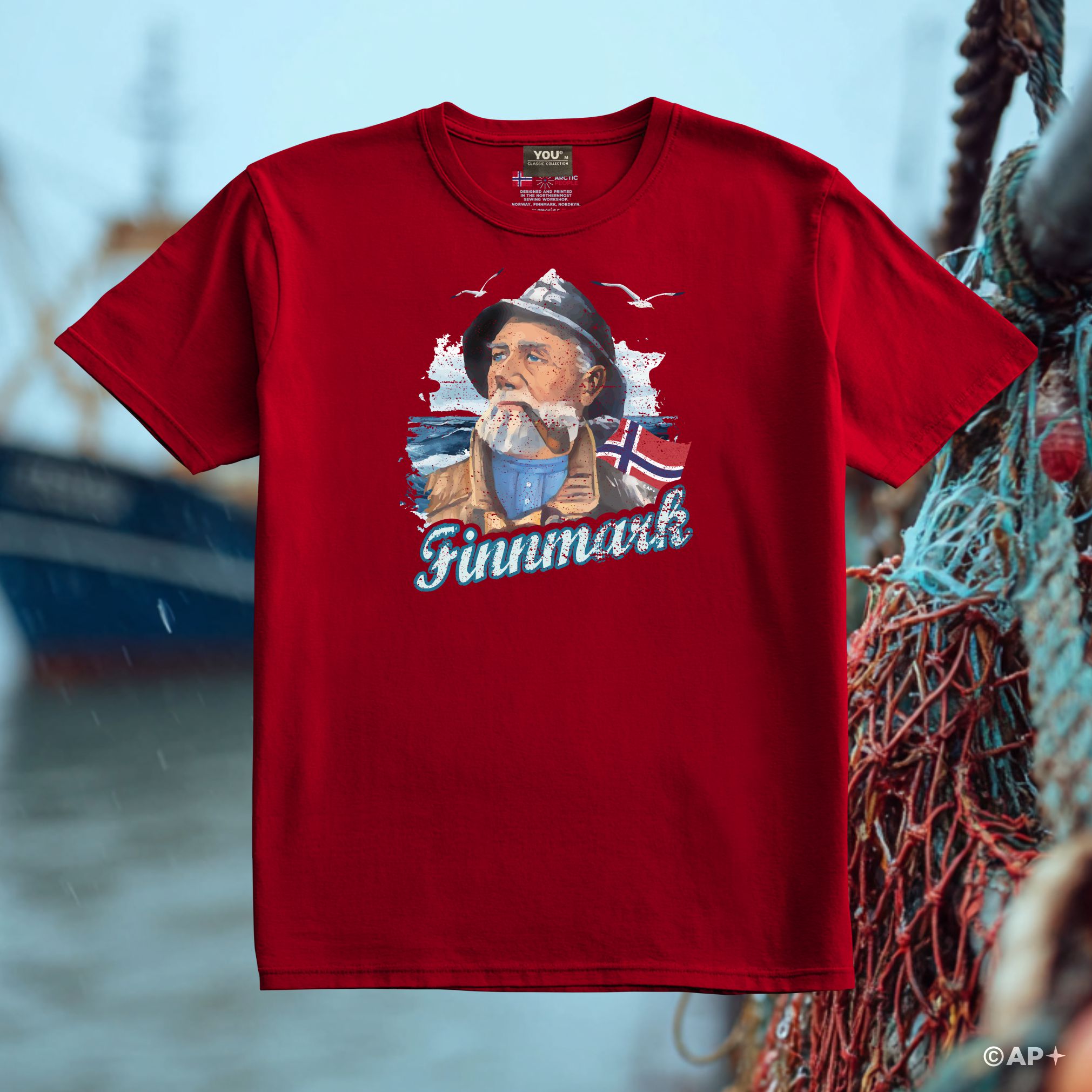 Finnmark T-skjorte – Gammel Fisker Kunstmotiv