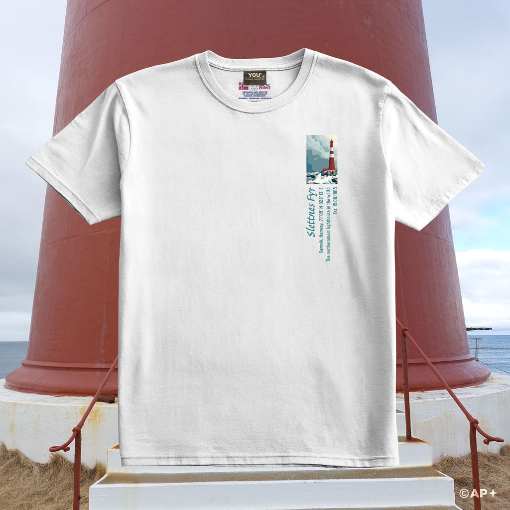 Slettnes Fyr T-skjorte – Arctic Landmark 71°N