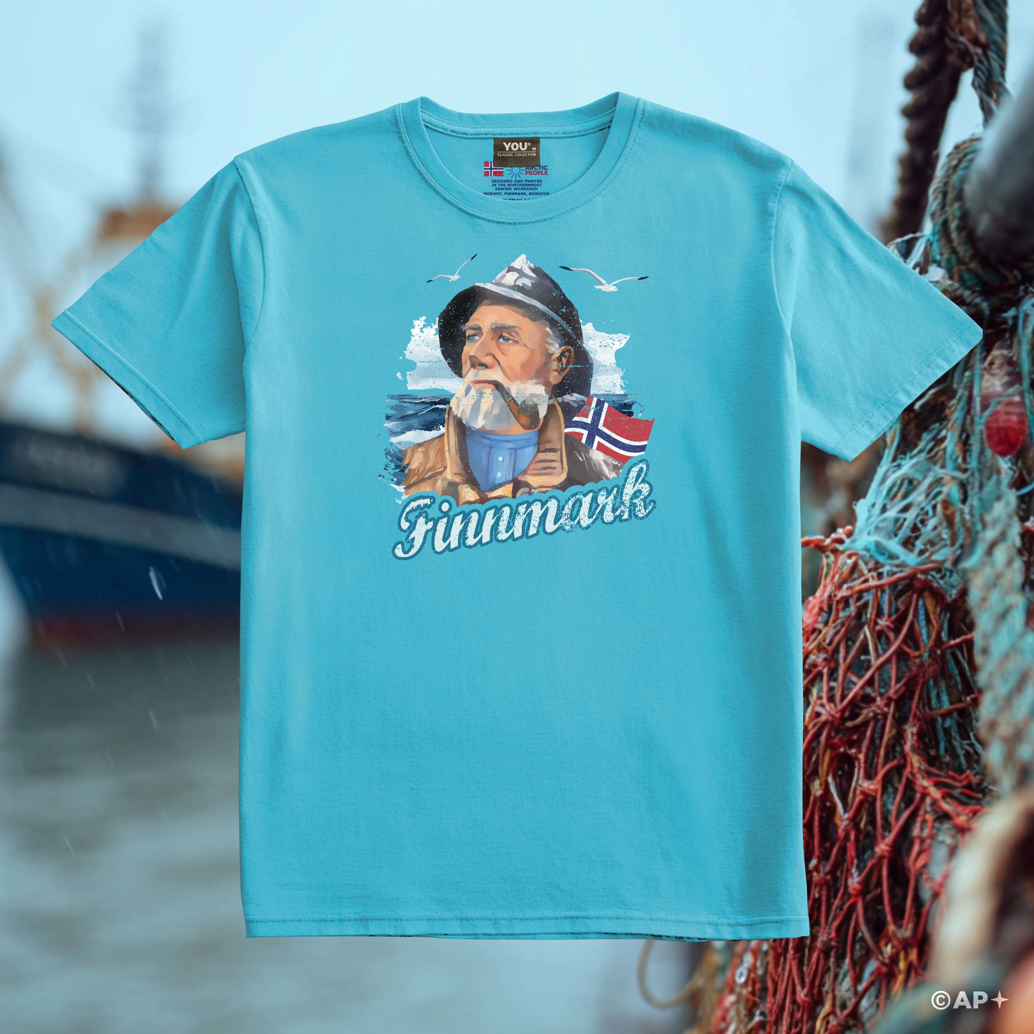 Finnmark T-skjorte – Gammel Fisker Kunstmotiv