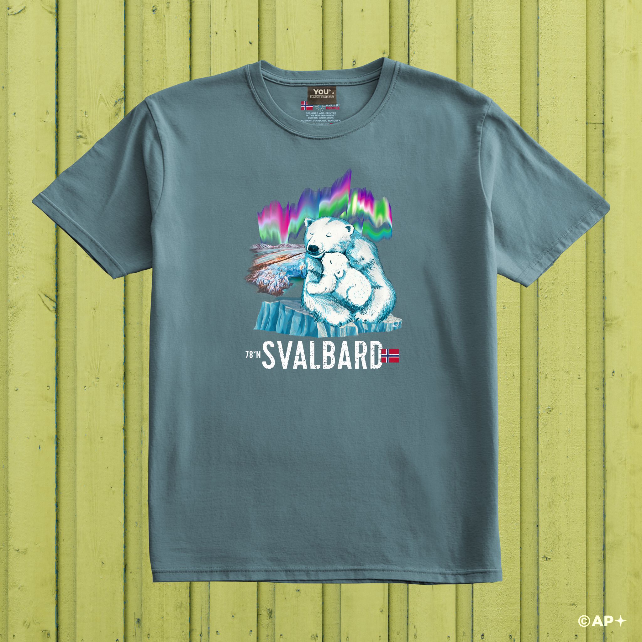 Isbjørnmamma & Lille Venn – Svalbard