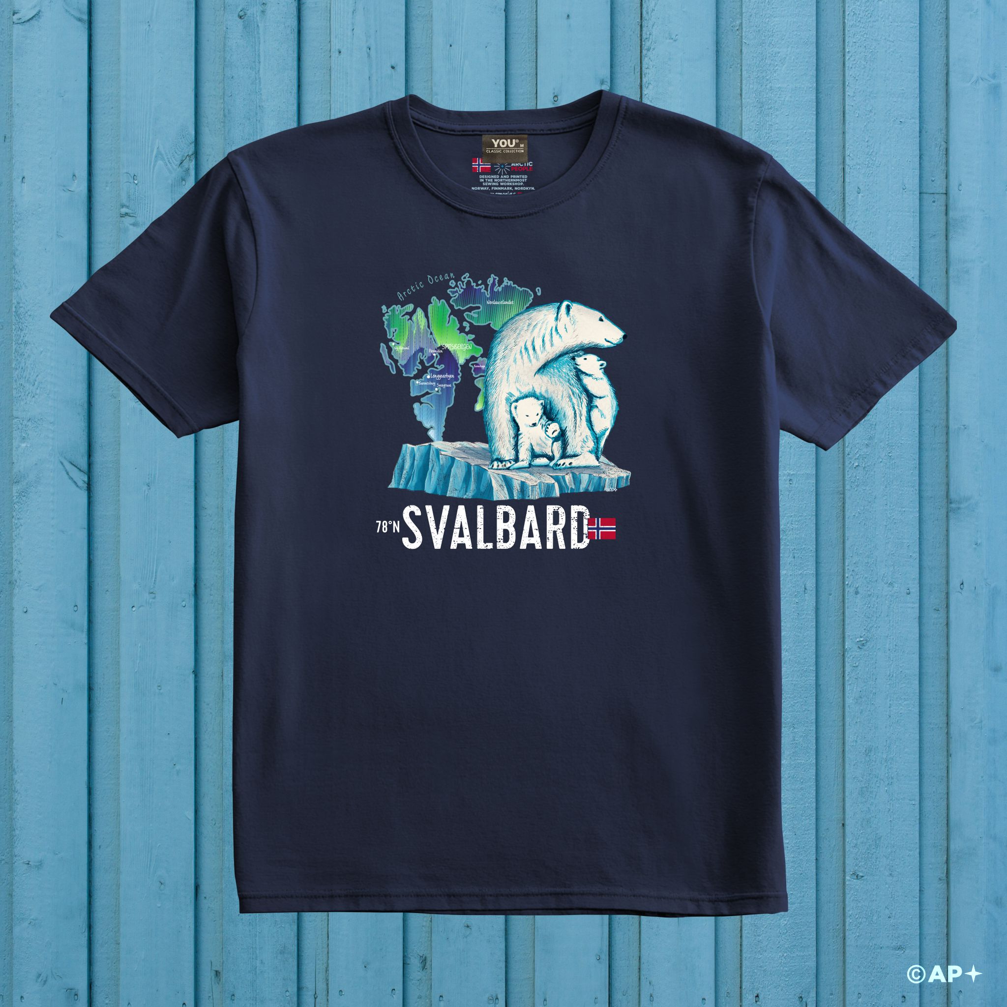 Isbjørnfamilie på Svalbard